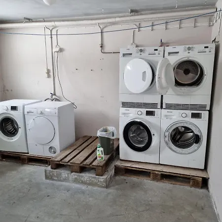 אכסניה Stetinden National Mountain *