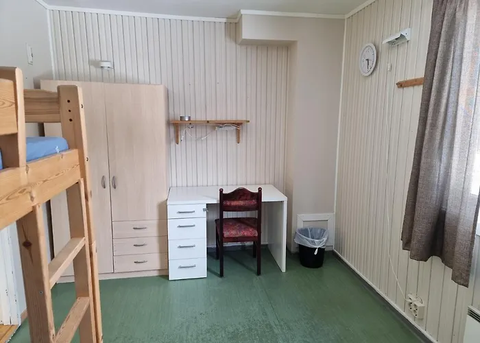 Stetinden National Mountain Hostel *