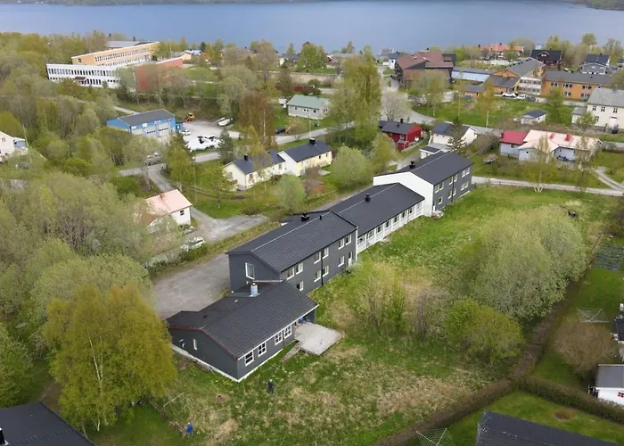 Stetinden National Mountain Hostel *