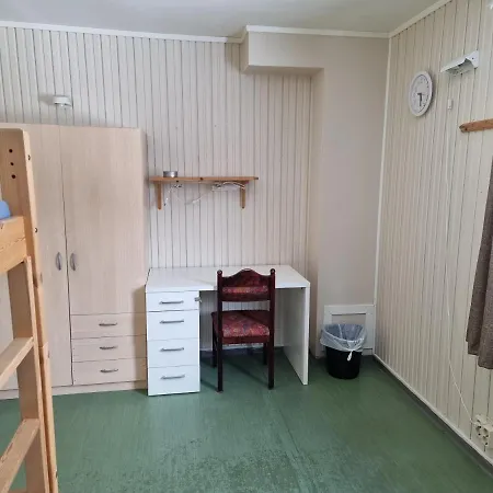 Stetinden National Mountain Hostel *