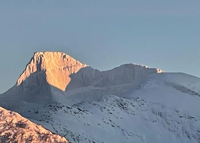 Stetinden National Mountain Kjøpsvik